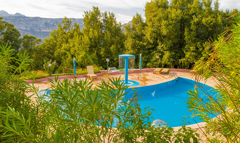 Le Peonie is een kleine club exclusief voor naturisten