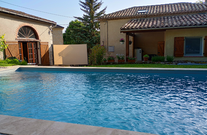 Gîte naturiste Le Claux, gelegen in het 'Toscane' van Frankrijk