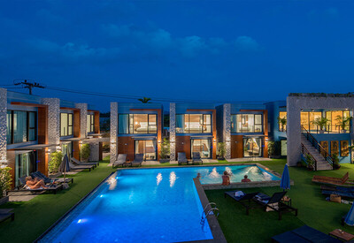 peace-blue-naiham-hoofdfoto