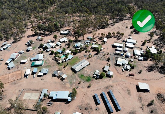 australie-running-bare-nudist-retreat australie-running-bare-nudist-retreat