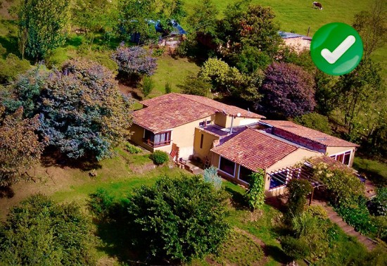 the-naked-house-colombia