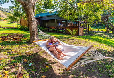 kingfisher-lakeside-retreat-03.jpg
